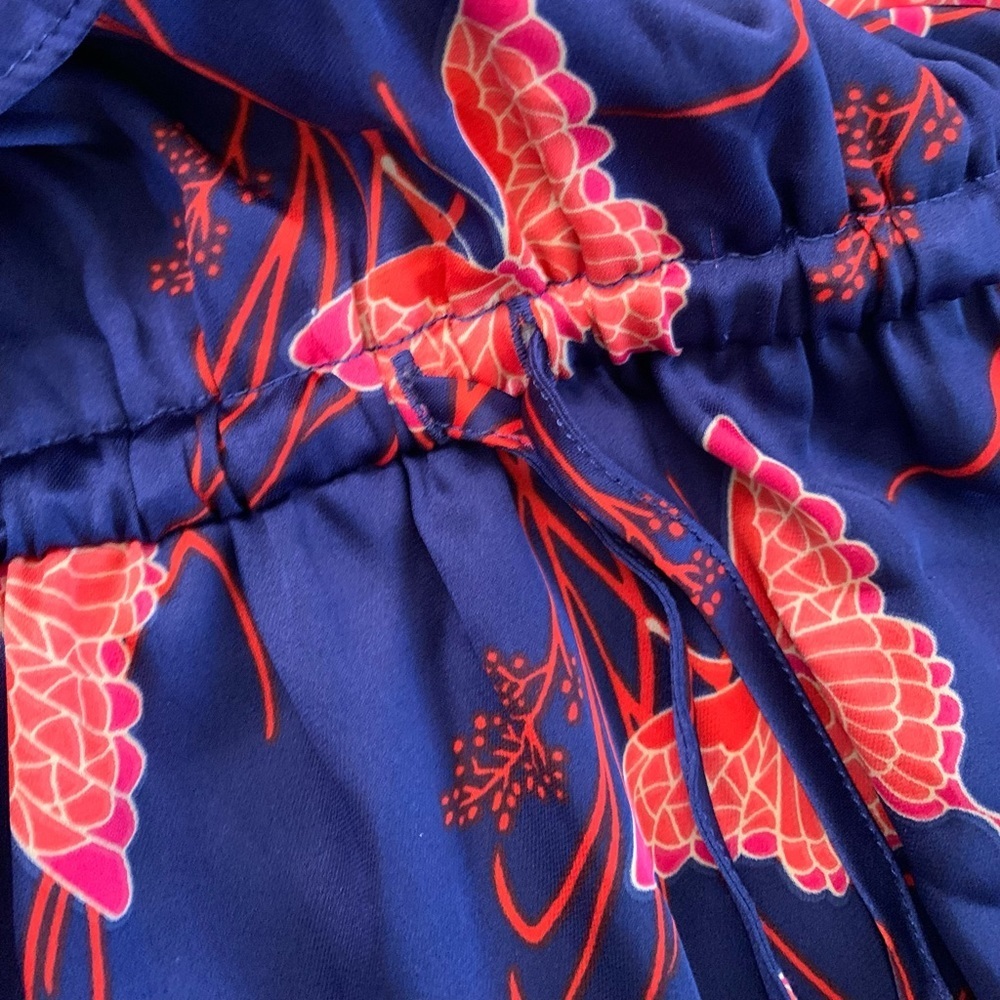 Express Ruffle Spaghetti strap With Butterfly Print Size XS - Picture 10 of 17